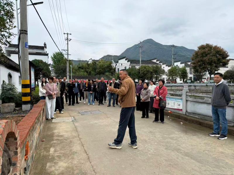 黄山市残联系统“阳光先锋”党建联盟开展“涵养初心使命 永葆清廉本色”主题党日活动